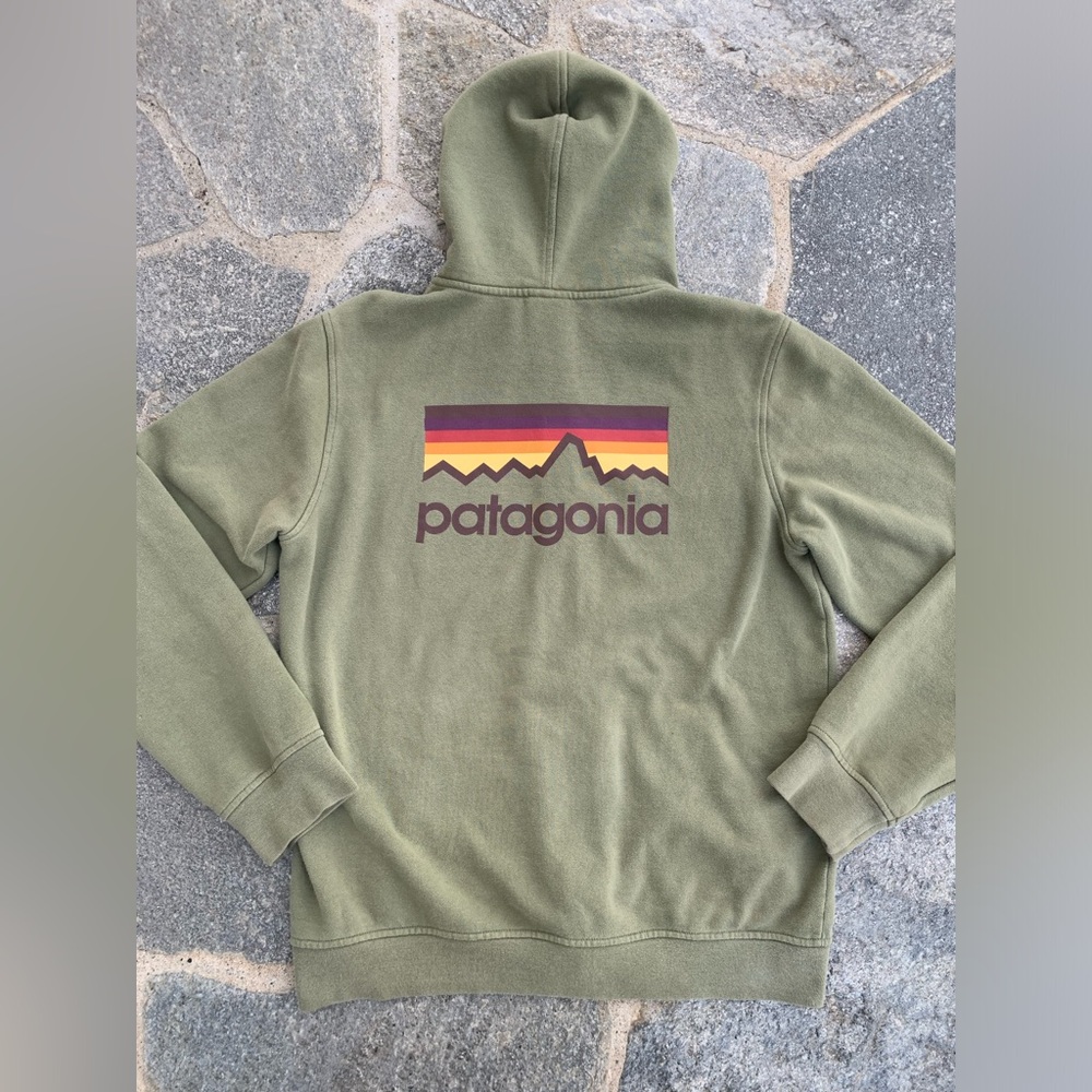 Green Patagonia Men’s Back Logo Zip Up Hoodie